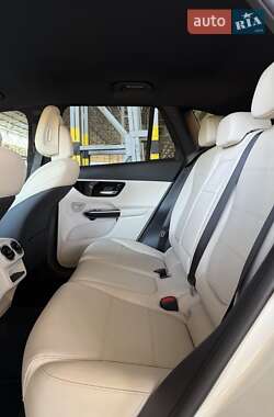 Внедорожник / Кроссовер Mercedes-Benz GLC-Class 2023 в 