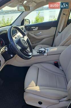 Позашляховик / Кросовер Mercedes-Benz GLC-Class 2017 в  фото 9 Позашляховик / Кросовер Mercedes-Benz GLC-Class 2017 в