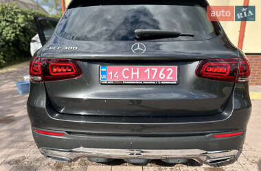 Позашляховик / Кросовер Mercedes-Benz GLC-Class 2019 в 