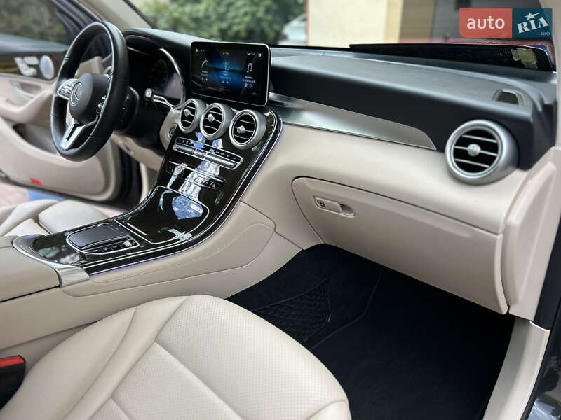 Внедорожник / Кроссовер Mercedes-Benz GLC-Class 2019 в Львове