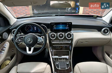 Позашляховик / Кросовер Mercedes-Benz GLC-Class 2019 в 