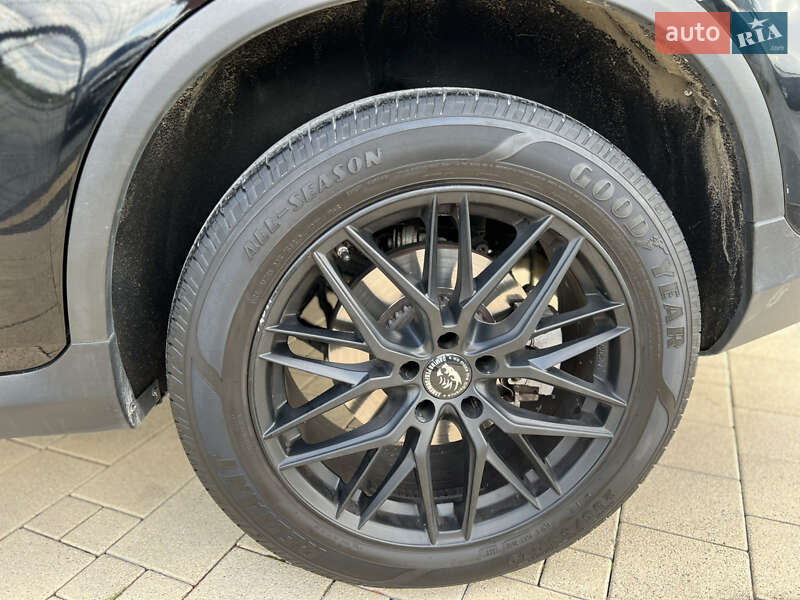 Позашляховик / Кросовер Mercedes-Benz GLC-Class 2018 в Львові