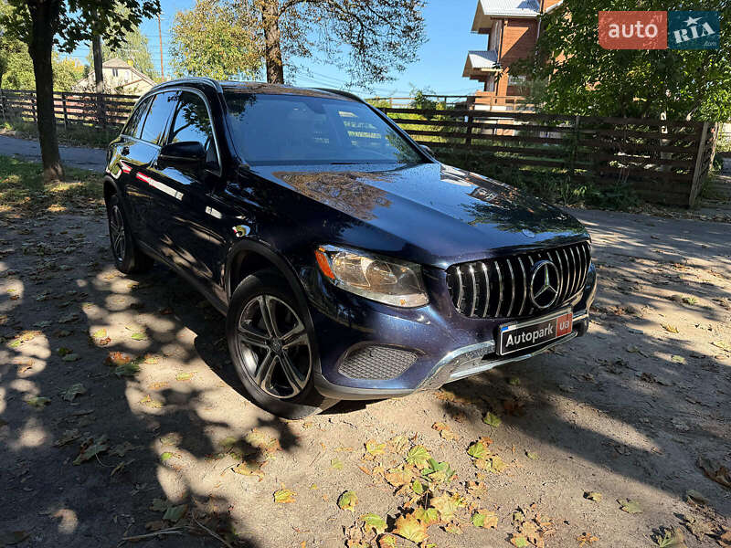 Позашляховик / Кросовер Mercedes-Benz GLC-Class 2015 в Києві