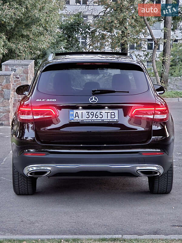 Позашляховик / Кросовер Mercedes-Benz GLC-Class 2017 в Києві