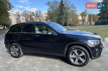 Внедорожник / Кроссовер Mercedes-Benz GLC-Class 2022 в 