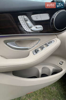 Внедорожник / Кроссовер Mercedes-Benz GLC-Class 2022 в 