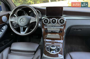 Внедорожник / Кроссовер Mercedes-Benz GLC-Class 2017 в 