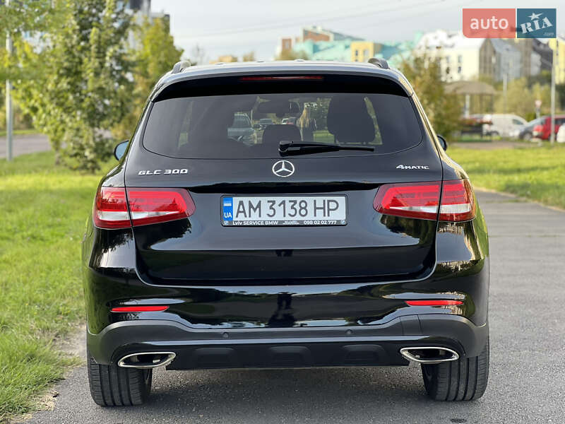 Внедорожник / Кроссовер Mercedes-Benz GLC-Class 2016 в Львове