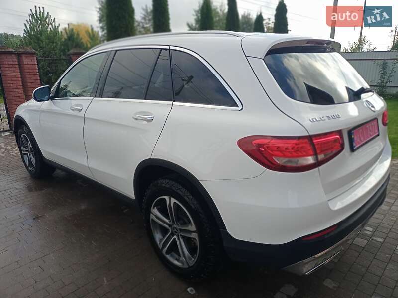 Позашляховик / Кросовер Mercedes-Benz GLC-Class 2018 в Львові