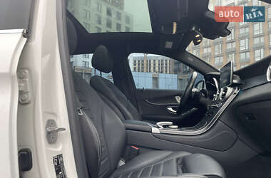 Внедорожник / Кроссовер Mercedes-Benz GLC-Class 2017 в 