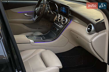 Внедорожник / Кроссовер Mercedes-Benz GLC-Class 2020 в 