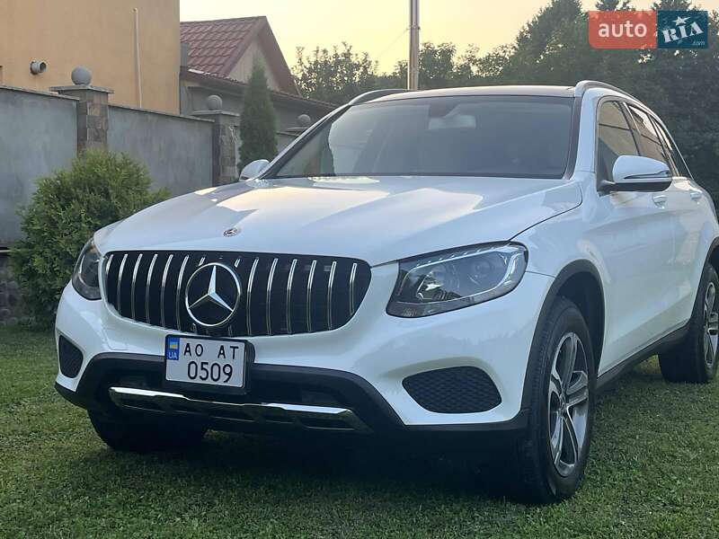 Внедорожник / Кроссовер Mercedes-Benz GLC-Class 2019 в 