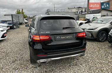 Внедорожник / Кроссовер Mercedes-Benz GLC-Class 2017 в 