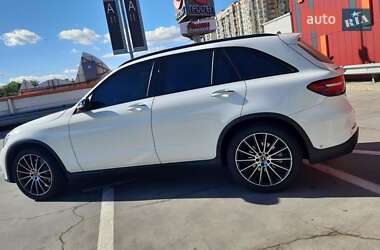 Внедорожник / Кроссовер Mercedes-Benz GLC-Class 2018 в 