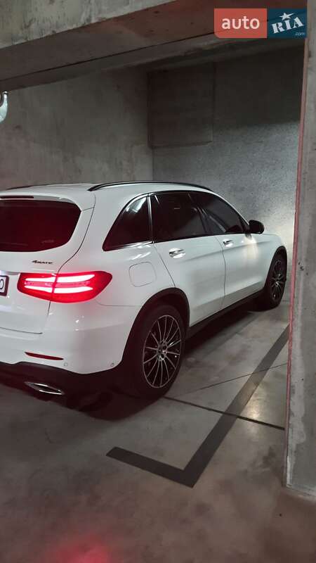 Внедорожник / Кроссовер Mercedes-Benz GLC-Class 2018 в Киеве