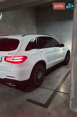 Внедорожник / Кроссовер Mercedes-Benz GLC-Class 2018 в 