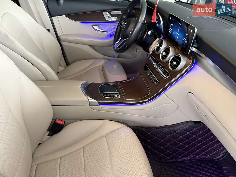 Внедорожник / Кроссовер Mercedes-Benz GLC-Class 2022 в Одессе
