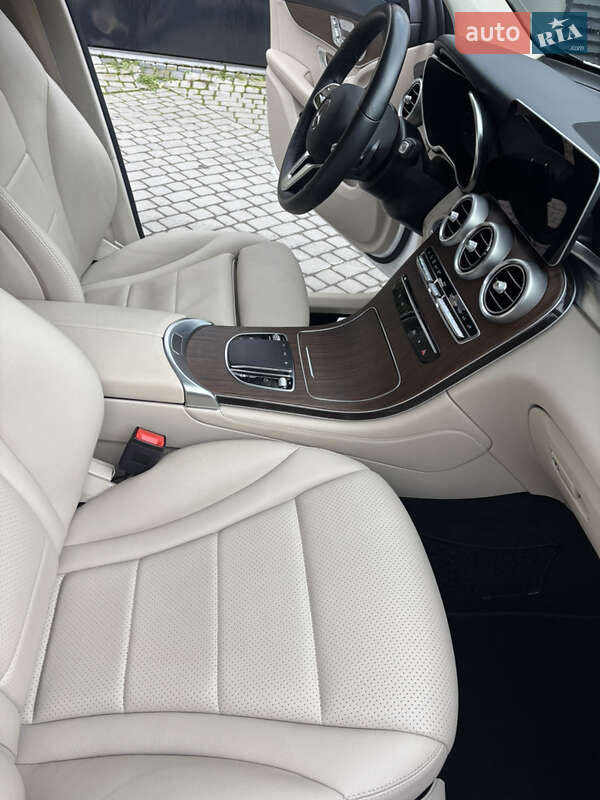 Позашляховик / Кросовер Mercedes-Benz GLC-Class 2020 в Львові