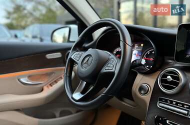 Позашляховик / Кросовер Mercedes-Benz GLC-Class 2017 в 