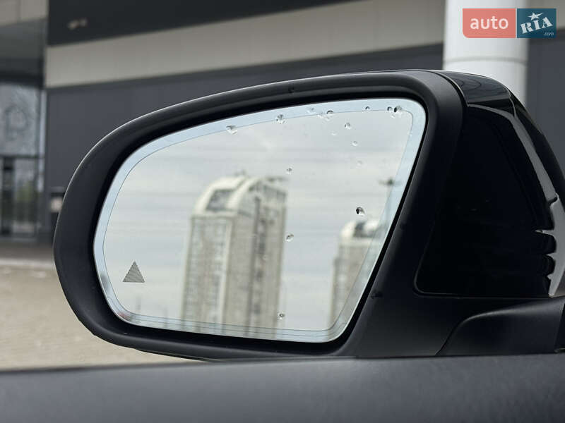 Внедорожник / Кроссовер Mercedes-Benz GLC-Class 2016 в Киеве фото 42 Внедорожник / Кроссовер Mercedes-Benz GLC-Class 2016 в Киеве