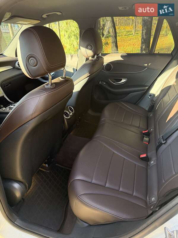 Внедорожник / Кроссовер Mercedes-Benz GLC-Class 2017 в Киеве фото 18 Внедорожник / Кроссовер Mercedes-Benz GLC-Class 2017 в Киеве