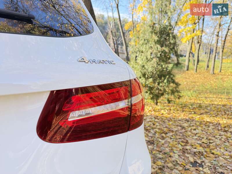 Внедорожник / Кроссовер Mercedes-Benz GLC-Class 2017 в Киеве фото 25 Внедорожник / Кроссовер Mercedes-Benz GLC-Class 2017 в Киеве