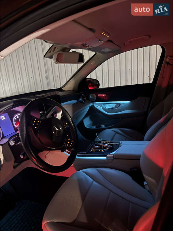Внедорожник / Кроссовер Mercedes-Benz GLC-Class 2017 в Харькове фото 8 Внедорожник / Кроссовер Mercedes-Benz GLC-Class 2017 в Харькове