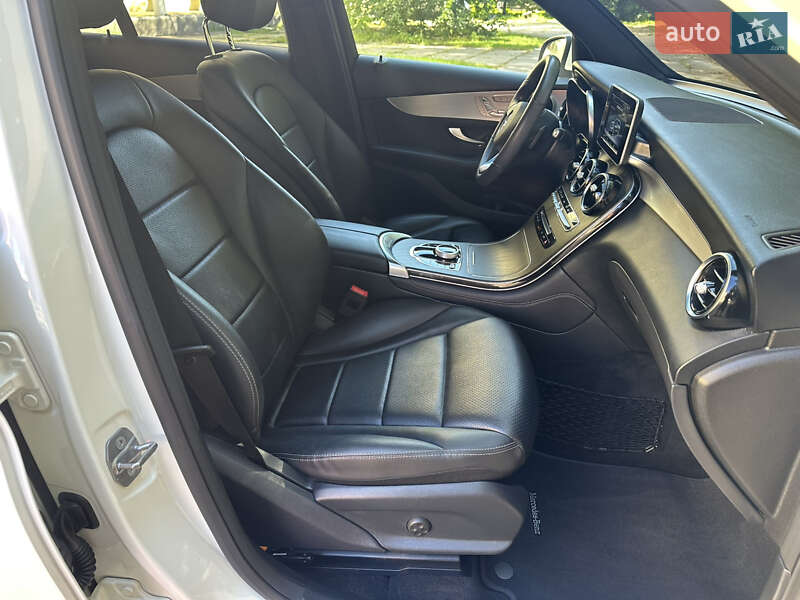 Внедорожник / Кроссовер Mercedes-Benz GLC-Class 2019 в Киеве фото 33 Внедорожник / Кроссовер Mercedes-Benz GLC-Class 2019 в Киеве