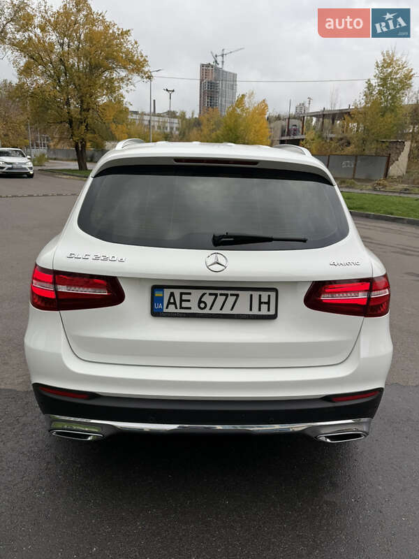 Внедорожник / Кроссовер Mercedes-Benz GLC-Class 2018 в Днепре