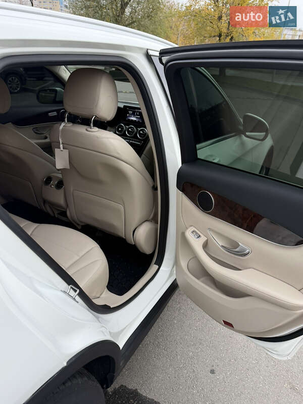 Внедорожник / Кроссовер Mercedes-Benz GLC-Class 2018 в Днепре