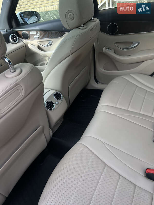 Позашляховик / Кросовер Mercedes-Benz GLC-Class 2018 в Хмельницькому