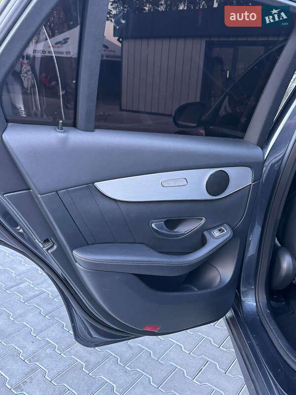 Позашляховик / Кросовер Mercedes-Benz GLC-Class 2016 в Луцьку