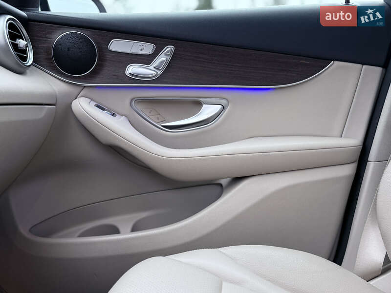 Внедорожник / Кроссовер Mercedes-Benz GLC-Class 2021 в Киеве