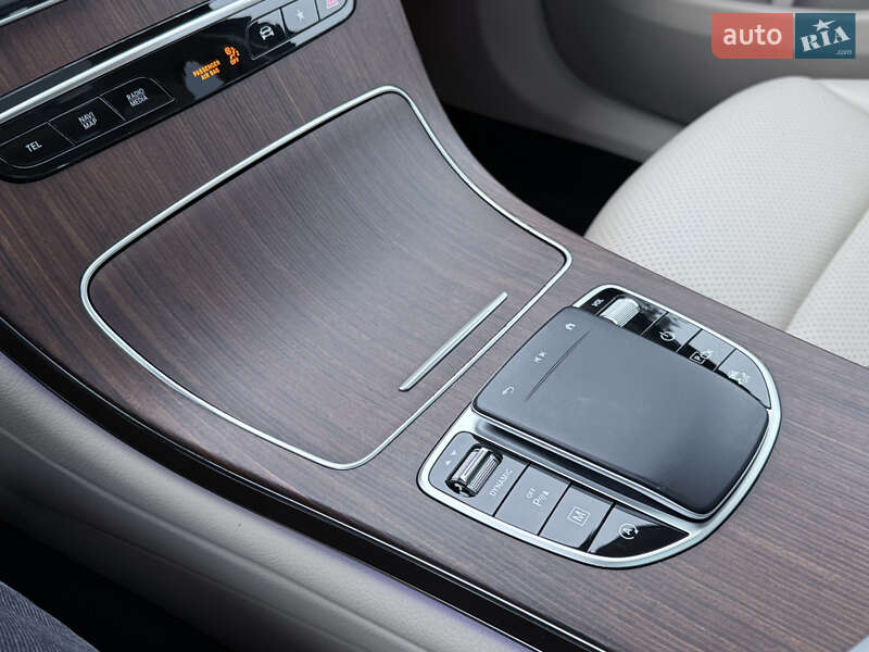 Внедорожник / Кроссовер Mercedes-Benz GLC-Class 2021 в Киеве