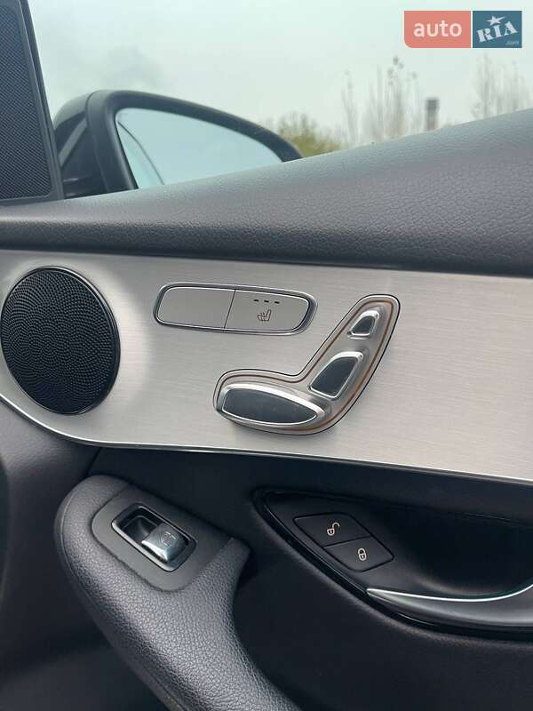 Внедорожник / Кроссовер Mercedes-Benz GLC-Class 2018 в Львове фото 33 Внедорожник / Кроссовер Mercedes-Benz GLC-Class 2018 в Львове