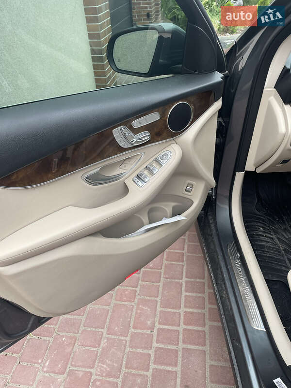 Позашляховик / Кросовер Mercedes-Benz GLC-Class 2018 в Кропивницькому фото 11 Позашляховик / Кросовер Mercedes-Benz GLC-Class 2018 в Кропивницькому
