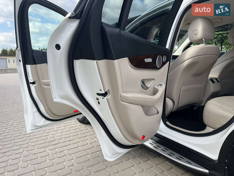 Позашляховик / Кросовер Mercedes-Benz GLC-Class 2019 в Рівному