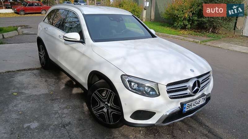 Позашляховик / Кросовер Mercedes-Benz GLC-Class 2015 в Одесі фото 5 Позашляховик / Кросовер Mercedes-Benz GLC-Class 2015 в Одесі