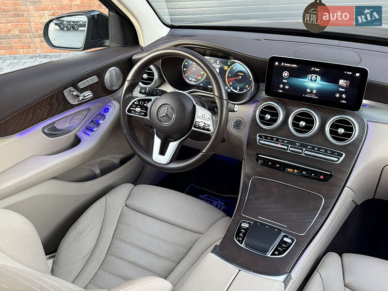 Позашляховик / Кросовер Mercedes-Benz GLC-Class 2021 в Чернівцях