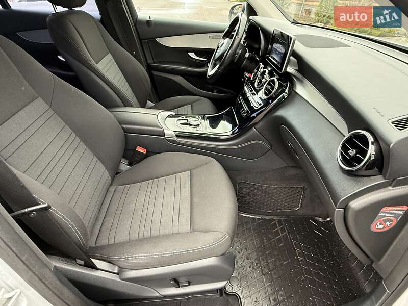 Позашляховик / Кросовер Mercedes-Benz GLC-Class 2016 в Києві