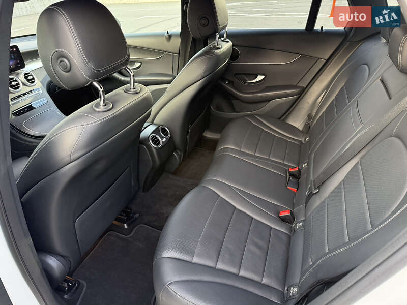 Позашляховик / Кросовер Mercedes-Benz GLC-Class 2020 в Києві фото 13 Позашляховик / Кросовер Mercedes-Benz GLC-Class 2020 в Києві