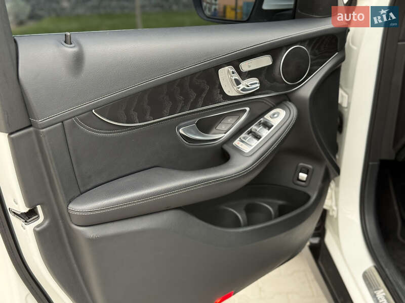 Внедорожник / Кроссовер Mercedes-Benz GLC-Class 2017 в Киеве