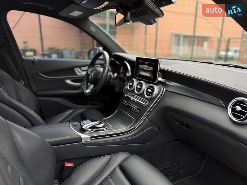 Внедорожник / Кроссовер Mercedes-Benz GLC-Class 2017 в Киеве