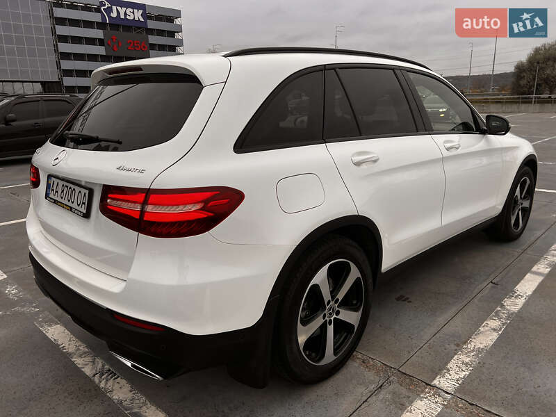 Позашляховик / Кросовер Mercedes-Benz GLC-Class 2017 в Києві фото 3 Позашляховик / Кросовер Mercedes-Benz GLC-Class 2017 в Києві