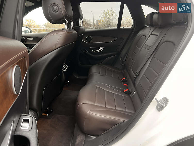 Позашляховик / Кросовер Mercedes-Benz GLC-Class 2017 в Києві фото 25 Позашляховик / Кросовер Mercedes-Benz GLC-Class 2017 в Києві