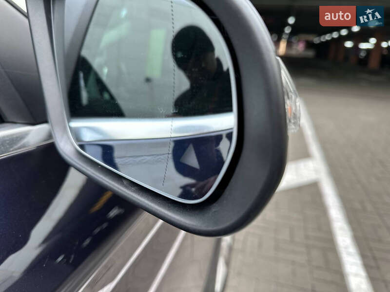 Позашляховик / Кросовер Mercedes-Benz GLC-Class 2021 в Києві