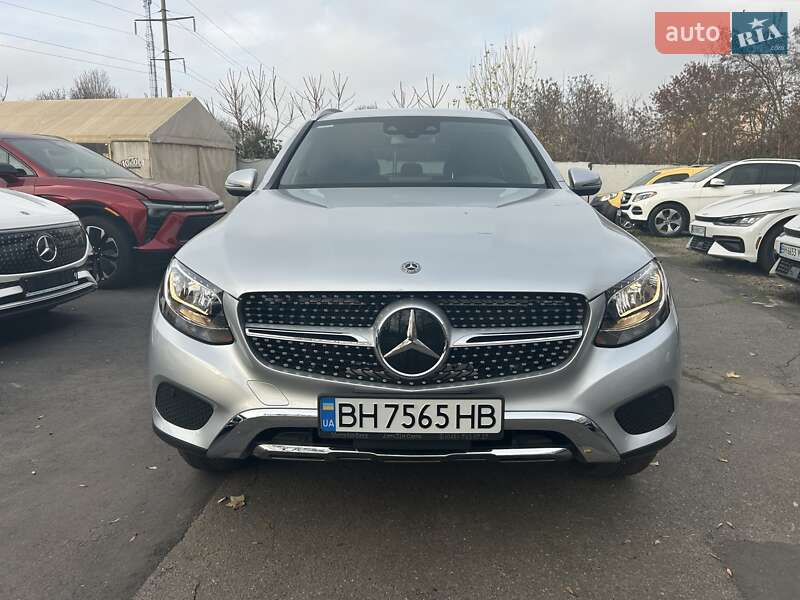 Позашляховик / Кросовер Mercedes-Benz GLC-Class 2016 в Одесі фото 9 Позашляховик / Кросовер Mercedes-Benz GLC-Class 2016 в Одесі