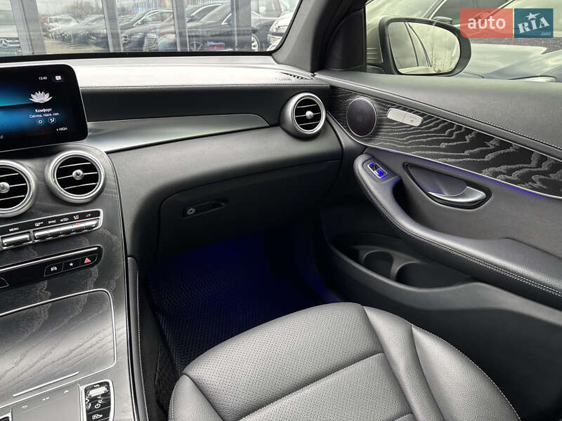 Внедорожник / Кроссовер Mercedes-Benz GLC-Class 2019 в Киеве