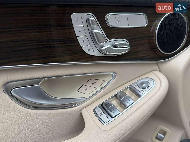 Позашляховик / Кросовер Mercedes-Benz GLC-Class 2015 в Львові