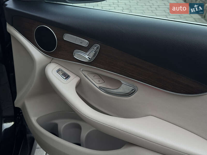 Позашляховик / Кросовер Mercedes-Benz GLC-Class 2020 в Луцьку